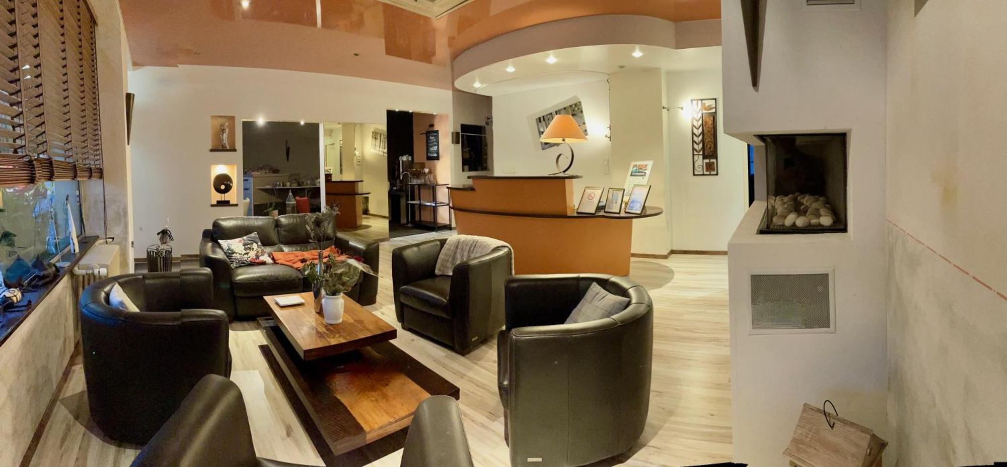 לונס-לה-סונייה Hotel Gambetta מראה חיצוני תמונה